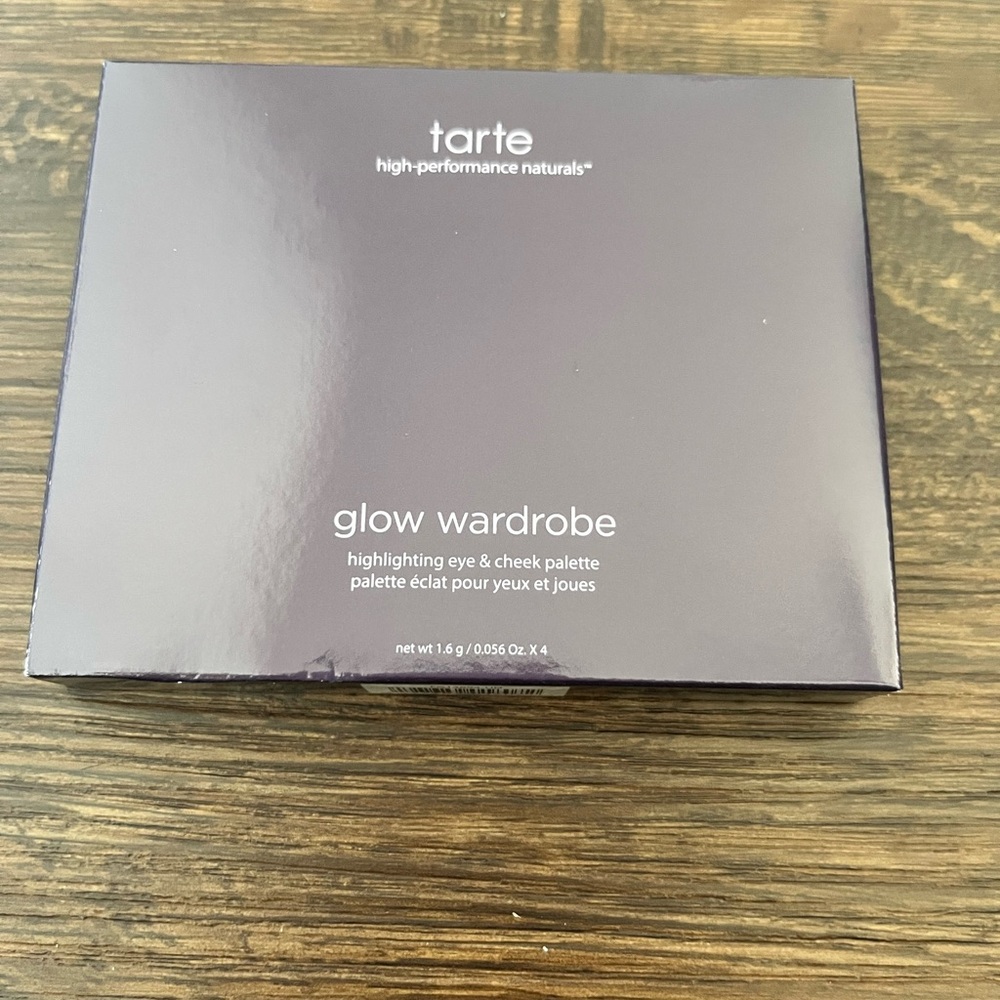 Tarte Glow Wardrobe Palette